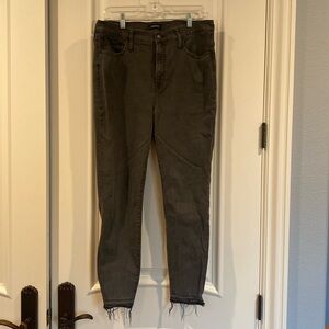 Women’s J Crew black wash jeans high-rise toothpick style Size 33